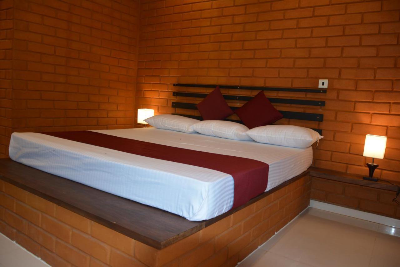 Monaara Leisure - Anuradhapura Exterior photo